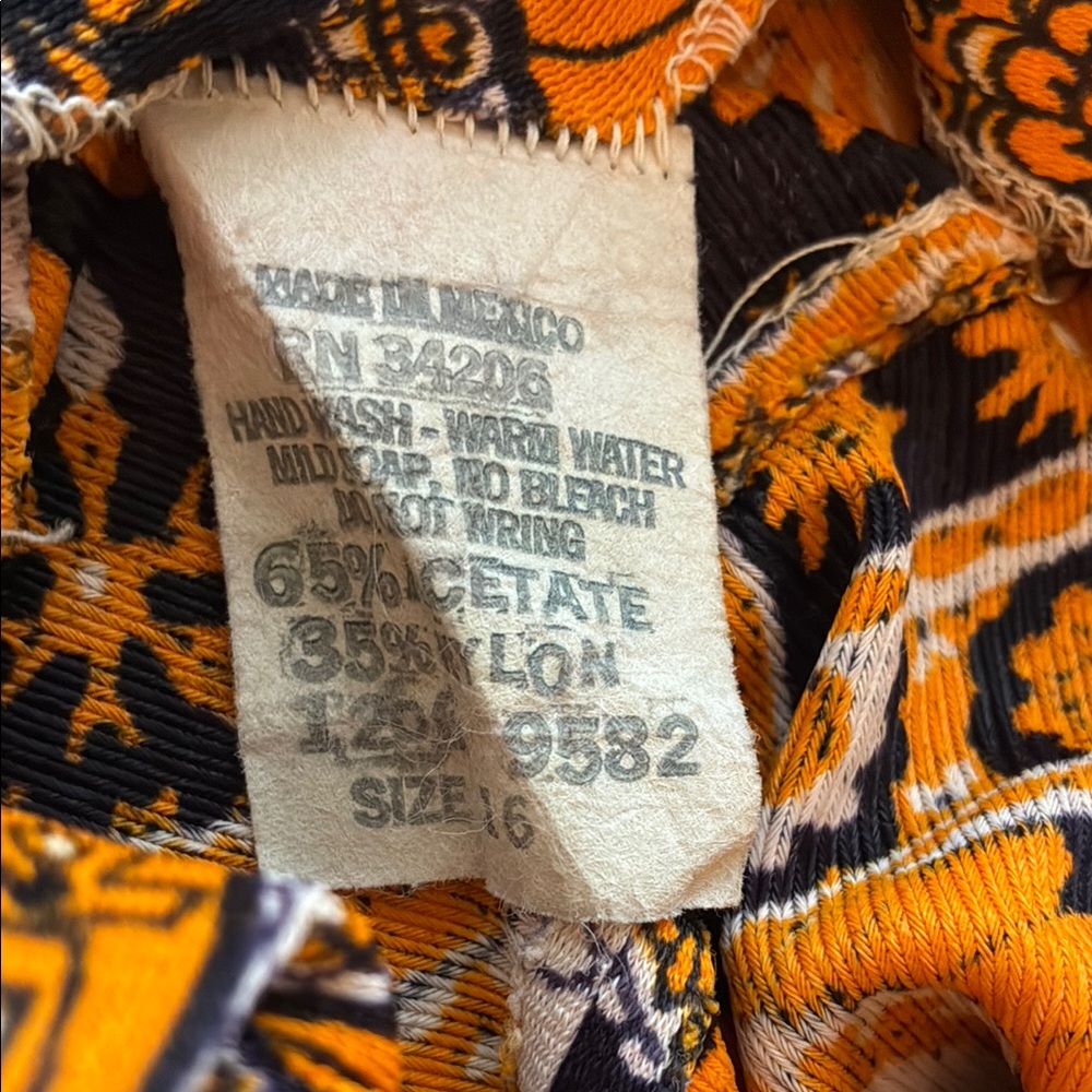 1970s Mexican dress. Orange, blue white maxi. Bishop Sleeves zipper back. - Picture 7 of 7